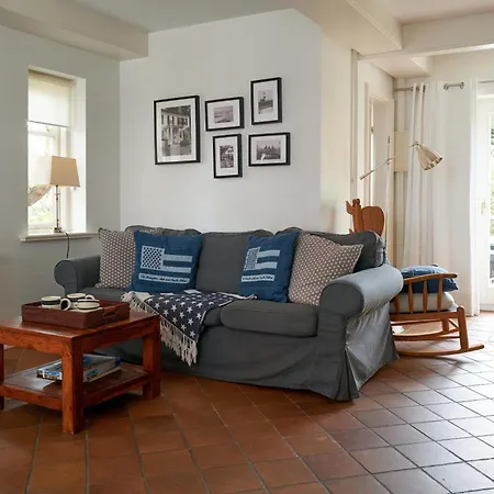 Ferienhaus Haus Am Turm *